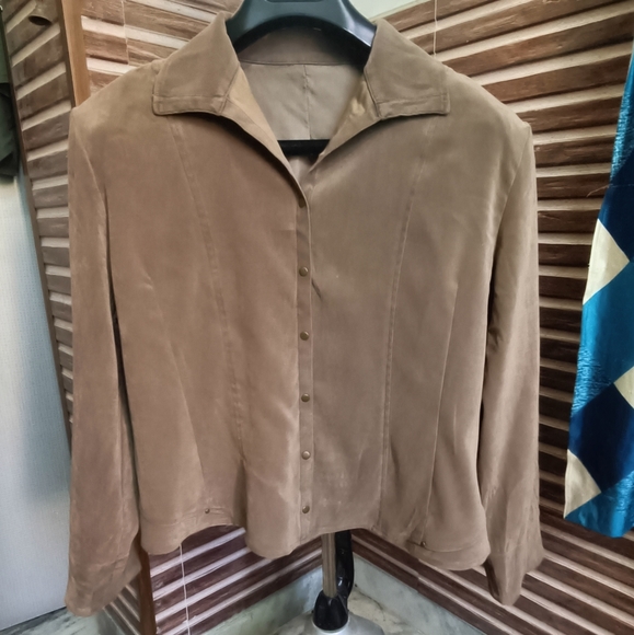 Jacket for her light weight - Picture 5 of 6